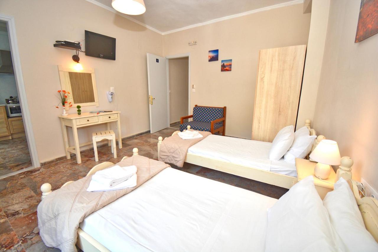 Mike'S Apartments Agios Gordios  Zewnętrze zdjęcie