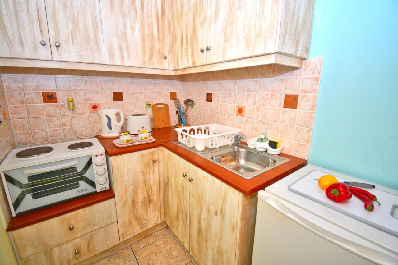Mike'S Apartments Agios Gordios  Zewnętrze zdjęcie