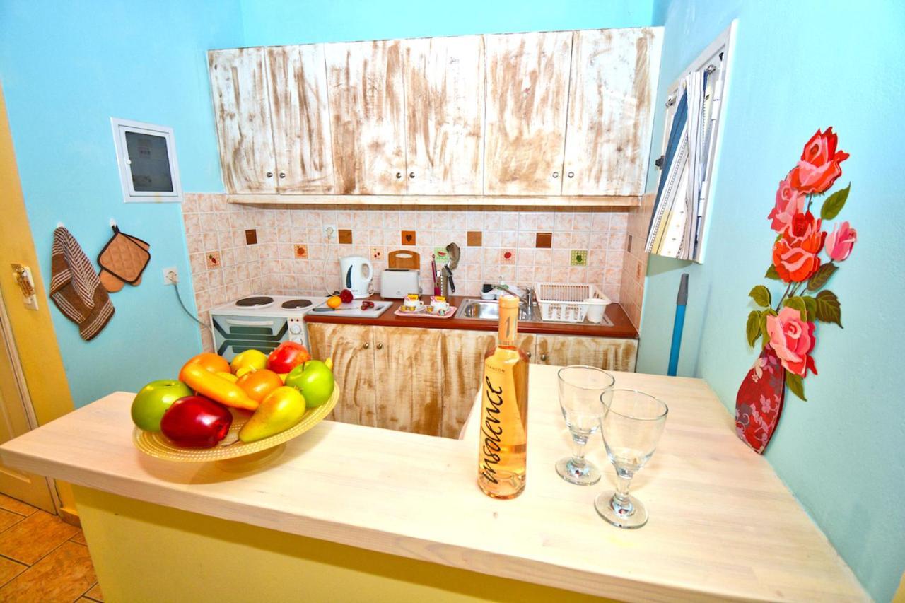 Mike'S Apartments Agios Gordios  Zewnętrze zdjęcie
