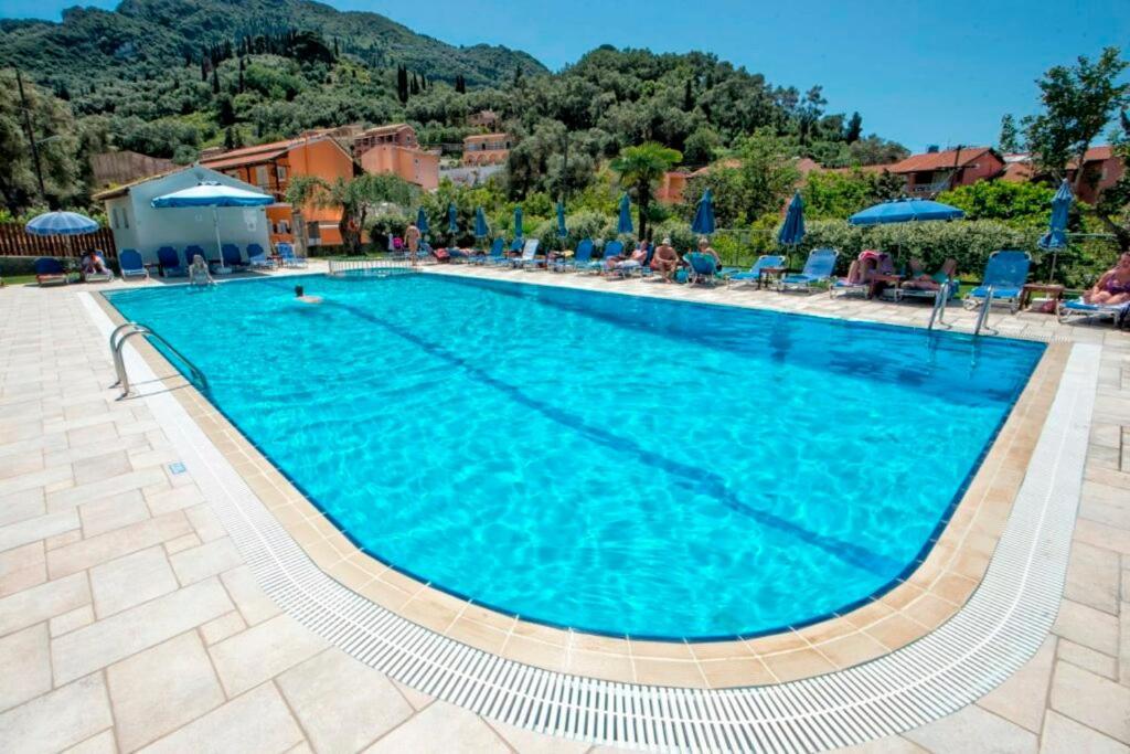 Mike'S Apartments Agios Gordios  Zewnętrze zdjęcie