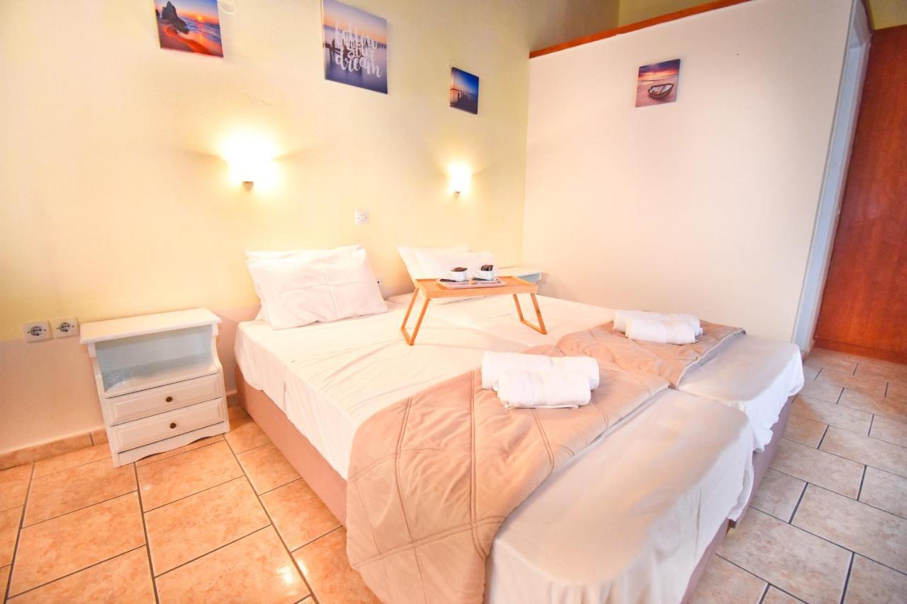Mike'S Apartments Agios Gordios  Zewnętrze zdjęcie