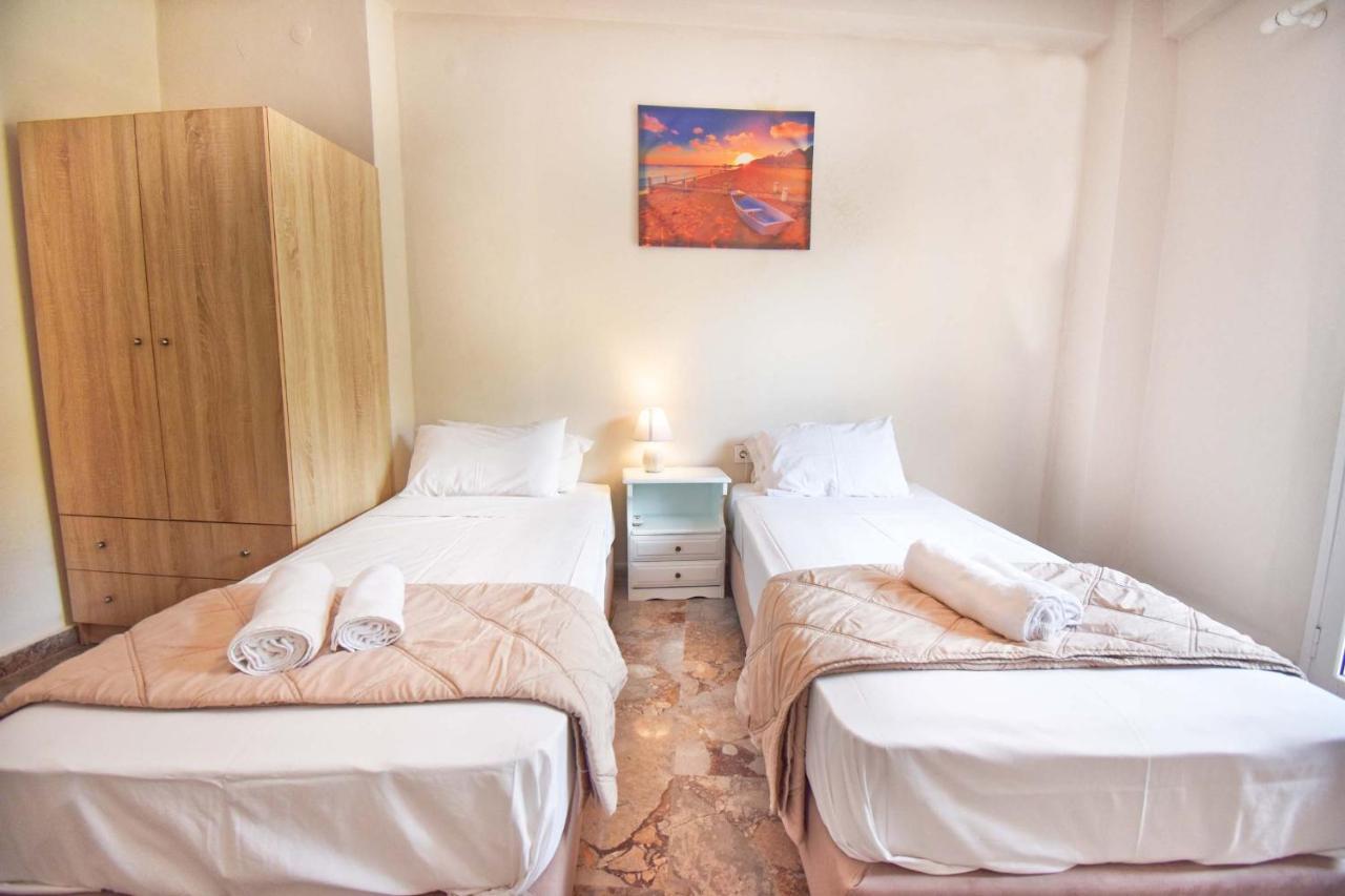 Mike'S Apartments Agios Gordios  Zewnętrze zdjęcie