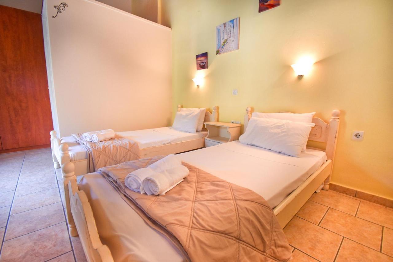 Mike'S Apartments Agios Gordios  Zewnętrze zdjęcie