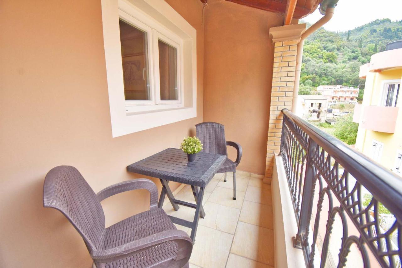 Mike'S Apartments Agios Gordios  Zewnętrze zdjęcie